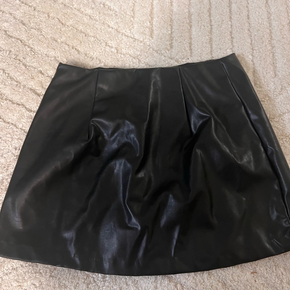 Abercrombie & Fitch Black Mini Skort